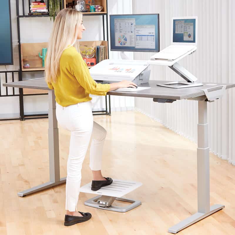 Picture of a woman using adjustable desks